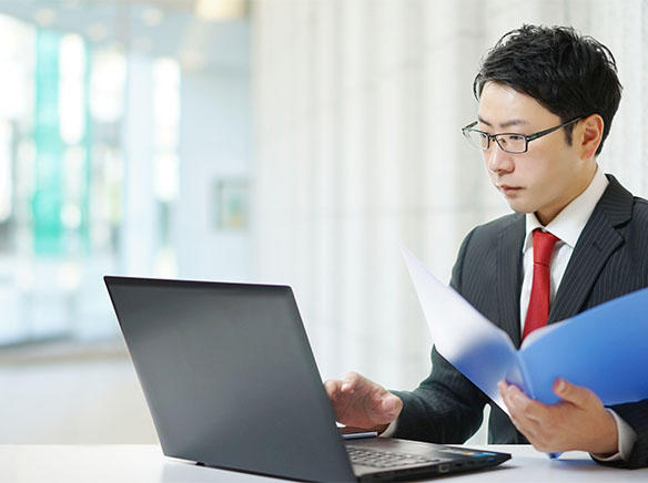 経営者なら知っておきたい！売掛金・未収金・売上の違いを徹底解説のサムネイル